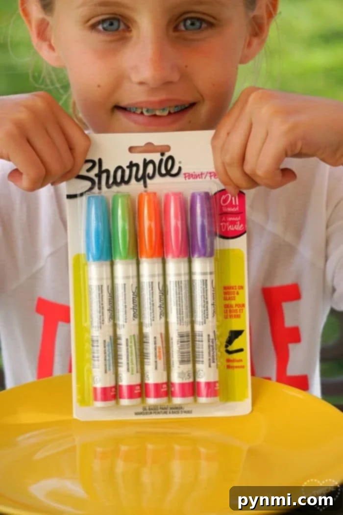 2 Sharpie crafts using their new paint markers. Here's how to easily personalize gifts!