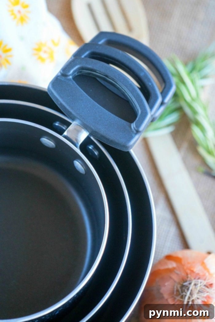 Space-saving neat nest pots and pans