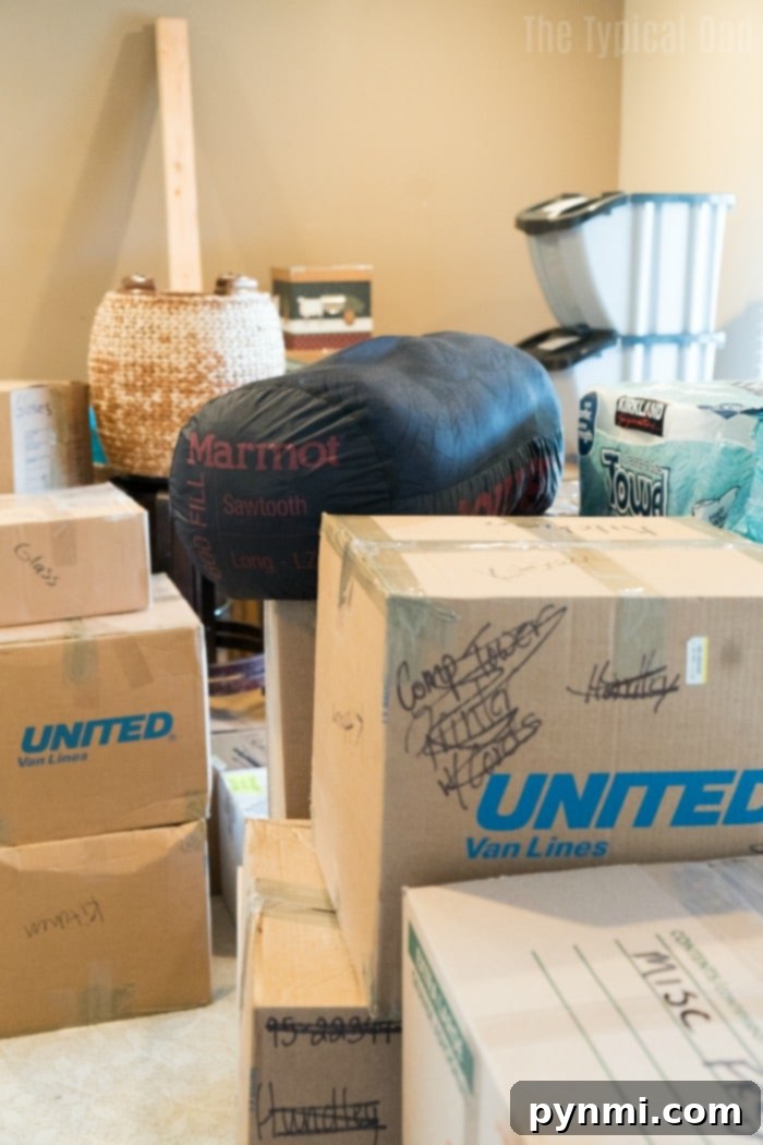 Here are a bunch of moving tips and tricks we have to share with you after we moved out of state and 1,000 miles away this year! We're here to help! #moving #tips moving tips and tricks 2 for easy unpacking