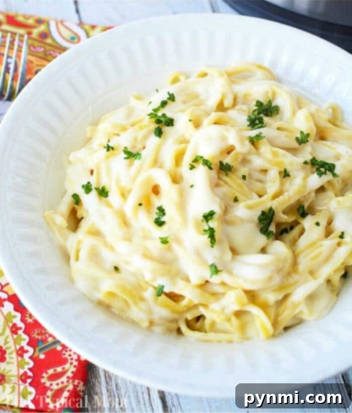 Creamy Instant Pot Fettuccine Alfredo 2 Creamy Instant Pot Fettuccine Alfredo ready to serve