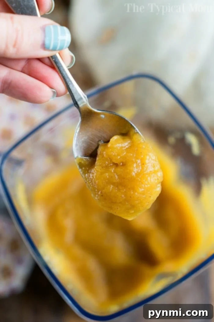 Homemade pumpkin puree recipe! Easy and healthy in your pressure cooker. ninja foodi pumpkin puree