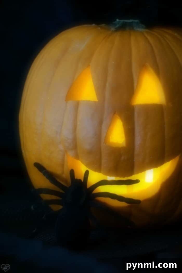 Here are some helpful tips for carving pumpkins and how to preserve your pumpkins so they last a long time using this solution! #carvings #pumpkin #halloween #preservingpumpkins the best way to carve a pumpkin