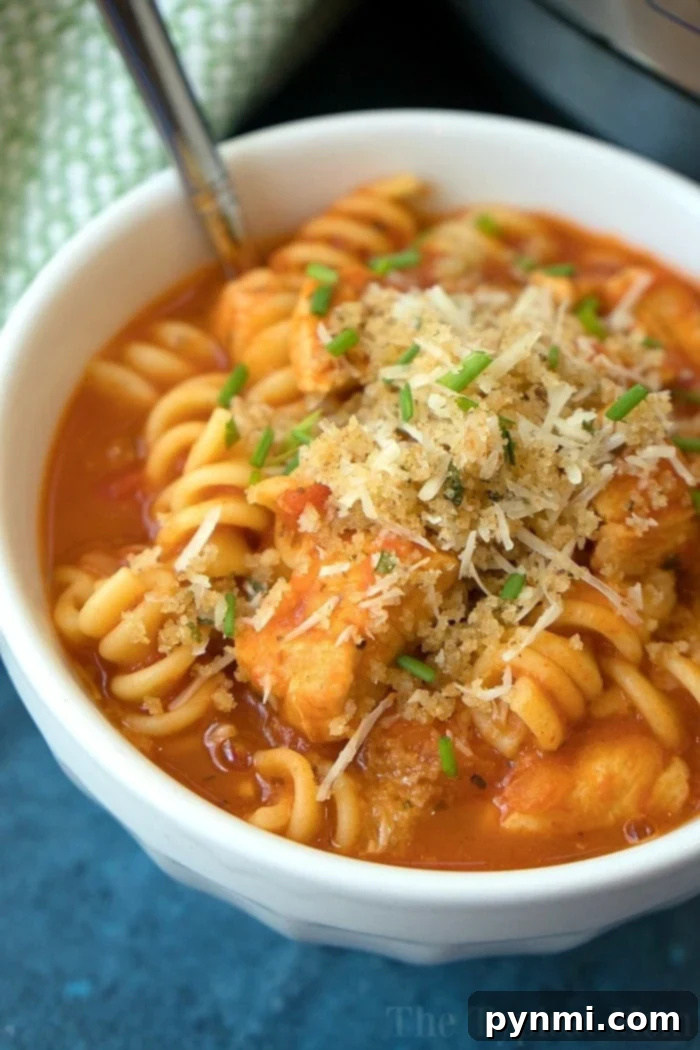 Ninja Foodi chicken parmesan casserole. #ninjafoodi #chickenparmesan #pressurecooker instant pot chicken parmesan casserole 2