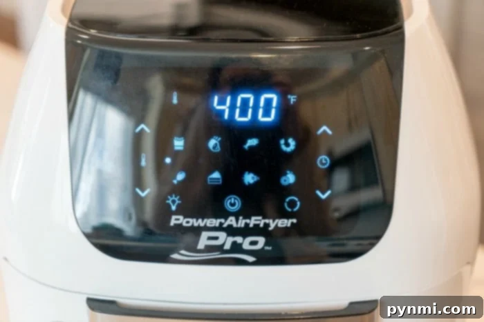 High Capacity Air Fryer Unpacked 5 Digital display of the Power Air Fryer Pro showing preset cooking options for easy use.