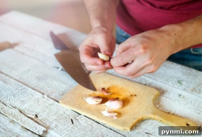 How to Mince Garlic from Whole Cloves 4 Detailed view of how to mince garlic cloves