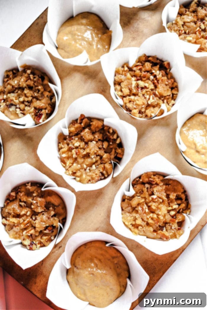 pumpkin crumb muffins