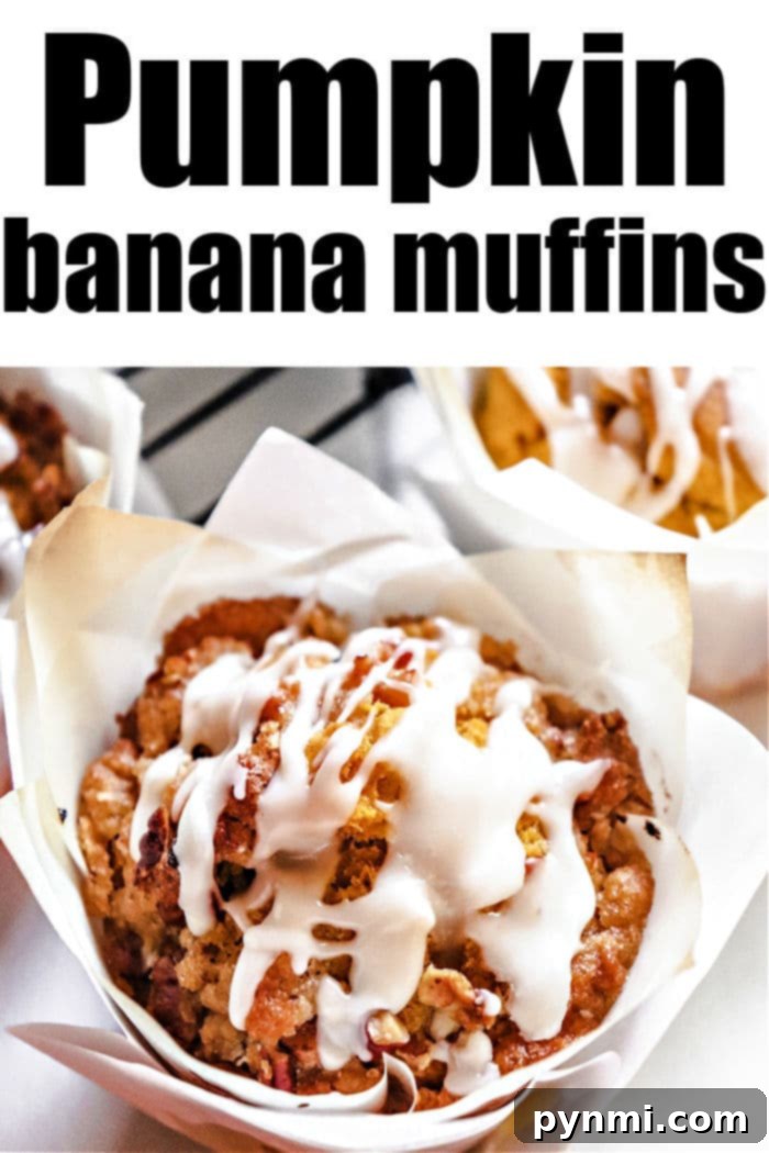 Pumpkin streusel muffins