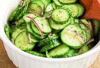 Crisp Cucumber Dill Salad with Creamy Yogurt Dressing